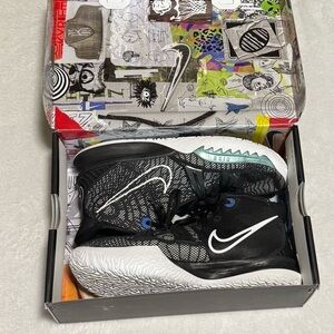 Nike Kids Black and White Sneakers